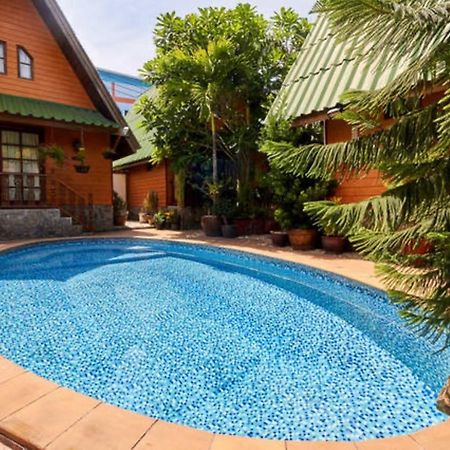 Bungalow Phuket Pantai Kamala Bagian luar foto