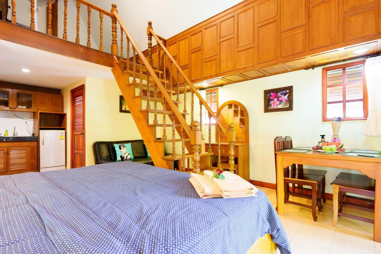 Bungalow Phuket Pantai Kamala Bagian luar foto